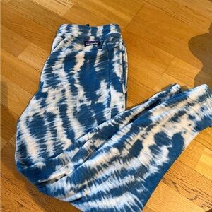 Patagonia Blue and White Fleece pants